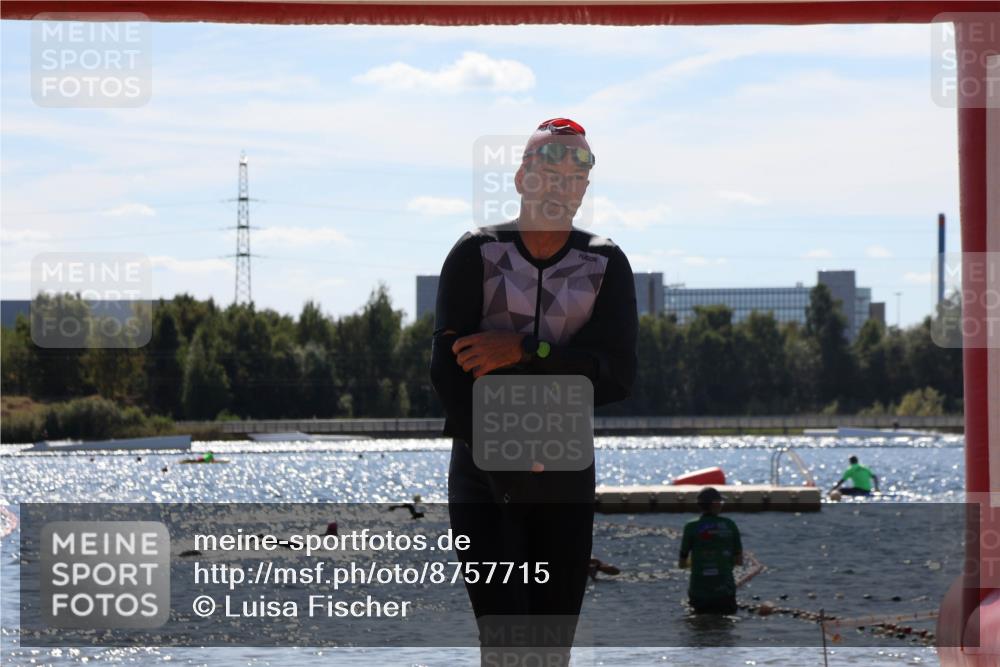 07.09.2025 - 19. Norderstedt Triathlon Luisa Fischer http://msf.ph/oto/8757715 07.09.2025 13:33:45 Schwimmen 964, 1014, 1406 meine-sportfotos.de