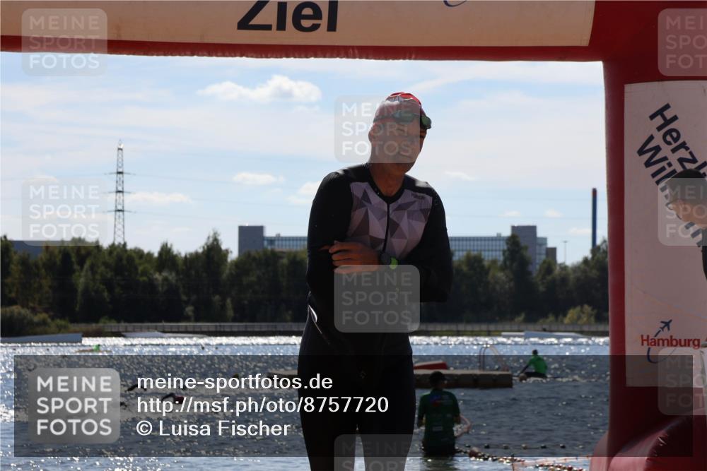 07.09.2025 - 19. Norderstedt Triathlon Luisa Fischer http://msf.ph/oto/8757720 07.09.2025 13:33:45 Schwimmen 964, 1014, 1406 meine-sportfotos.de