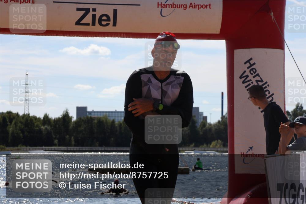 07.09.2025 - 19. Norderstedt Triathlon Luisa Fischer http://msf.ph/oto/8757725 07.09.2025 13:33:45 Schwimmen 964, 1014, 1406 meine-sportfotos.de