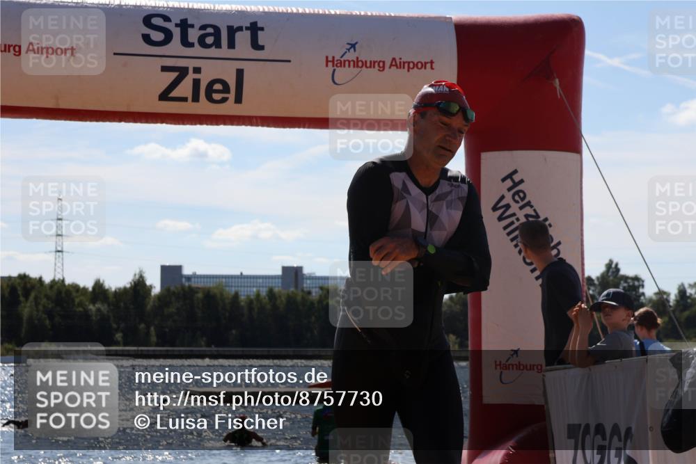 07.09.2025 - 19. Norderstedt Triathlon Luisa Fischer http://msf.ph/oto/8757730 07.09.2025 13:33:46 Schwimmen 964, 1014, 1406 meine-sportfotos.de
