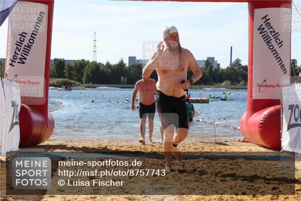 07.09.2025 - 19. Norderstedt Triathlon Luisa Fischer http://msf.ph/oto/8757743 07.09.2025 11:48:07 Schwimmen 227, 260, 1397 meine-sportfotos.de