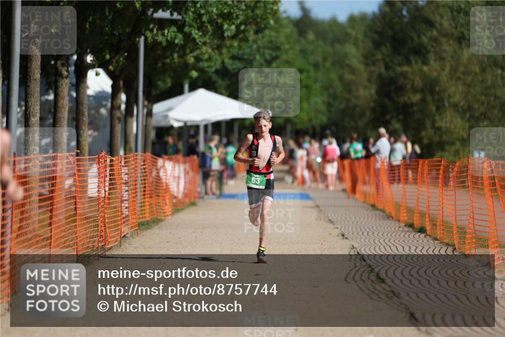 07.09.2025 - 19. Norderstedt Triathlon Michael Strokosch http://msf.ph/oto/8757744 07.09.2025 11:03:30 Laufen 63, 113 meine-sportfotos.de