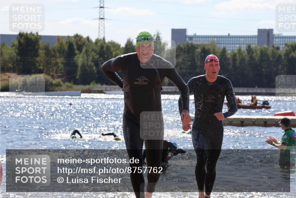 07.09.2025 - 19. Norderstedt Triathlon Luisa Fischer http://msf.ph/oto/8757762 07.09.2025 13:34:18 Schwimmen 393, 959, 973, 1029 meine-sportfotos.de
