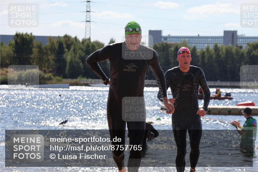 07.09.2025 - 19. Norderstedt Triathlon Luisa Fischer http://msf.ph/oto/8757765 07.09.2025 13:34:18 Schwimmen 393, 959, 973, 1029 meine-sportfotos.de