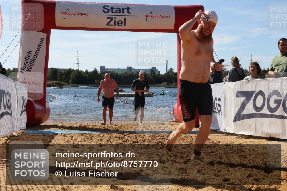 07.09.2025 - 19. Norderstedt Triathlon Luisa Fischer http://msf.ph/oto/8757770 07.09.2025 11:48:08 Schwimmen 227, 260, 1397 meine-sportfotos.de