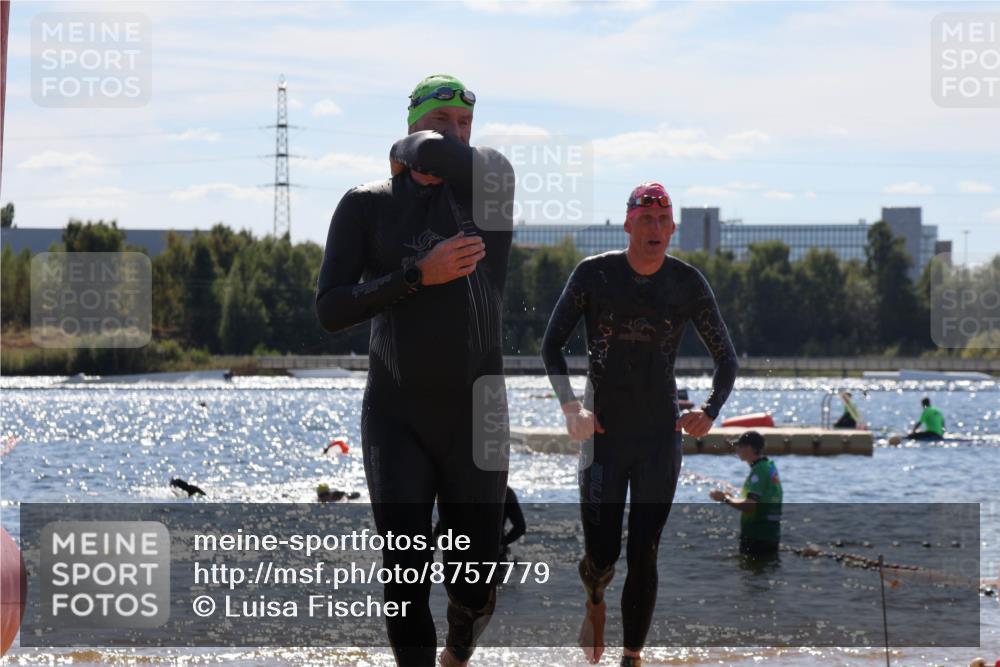 07.09.2025 - 19. Norderstedt Triathlon Luisa Fischer http://msf.ph/oto/8757779 07.09.2025 13:34:19 Schwimmen 393, 959, 973, 1029 meine-sportfotos.de