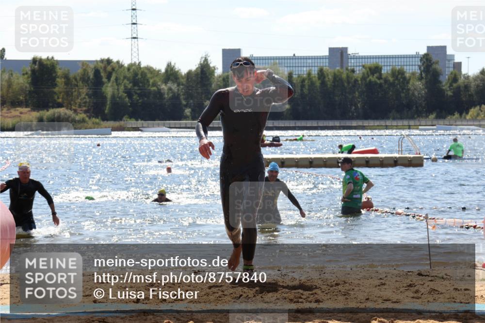 07.09.2025 - 19. Norderstedt Triathlon Luisa Fischer http://msf.ph/oto/8757840 07.09.2025 13:34:27 Schwimmen 393, 973, 1029, 1465 meine-sportfotos.de