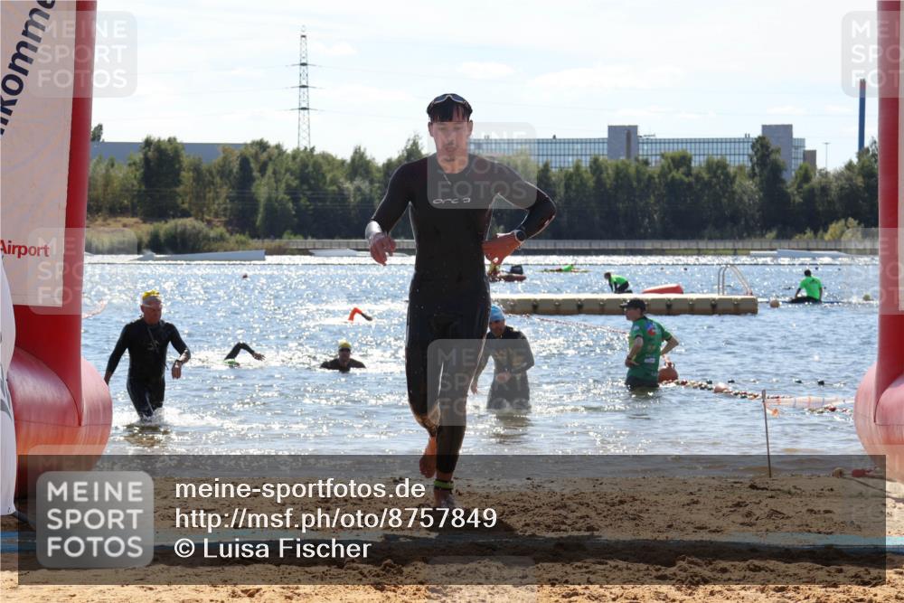 07.09.2025 - 19. Norderstedt Triathlon Luisa Fischer http://msf.ph/oto/8757849 07.09.2025 13:34:27 Schwimmen 393, 973, 1029, 1465 meine-sportfotos.de