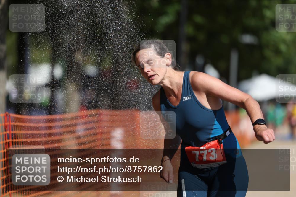 07.09.2025 - 19. Norderstedt Triathlon Michael Strokosch http://msf.ph/oto/8757862 07.09.2025 12:04:54 Laufen 773 meine-sportfotos.de