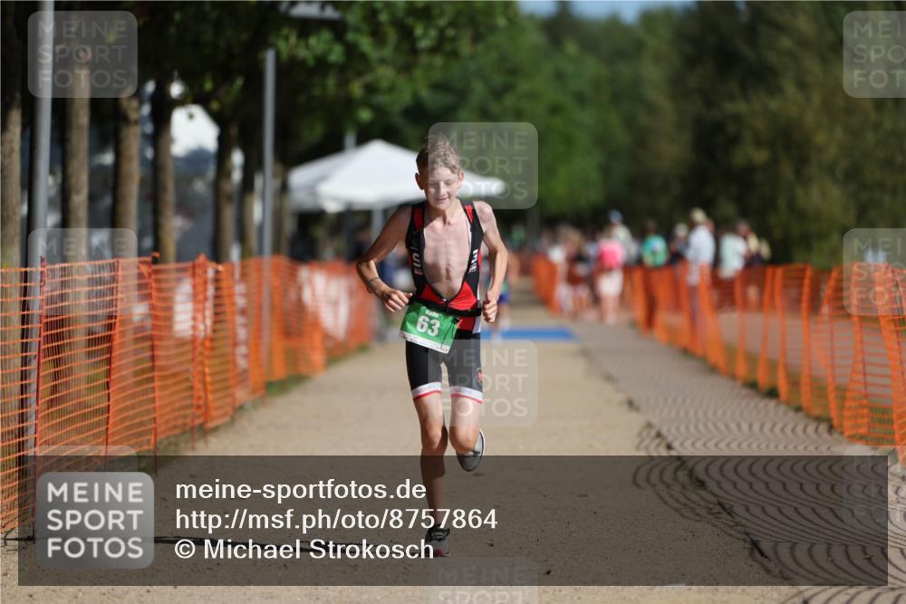 07.09.2025 - 19. Norderstedt Triathlon Michael Strokosch http://msf.ph/oto/8757864 07.09.2025 11:03:33 Laufen 63, 113 meine-sportfotos.de