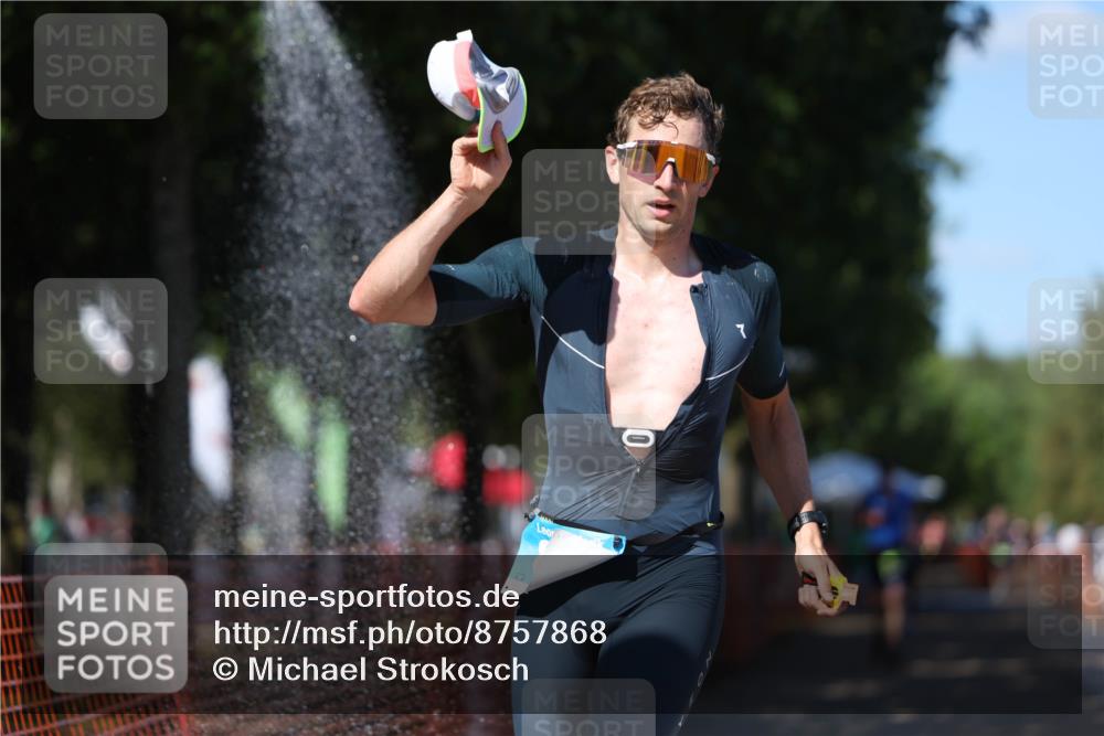 07.09.2025 - 19. Norderstedt Triathlon Michael Strokosch http://msf.ph/oto/8757868 07.09.2025 14:55:46 Laufen 392, 876, 1009, 1026 meine-sportfotos.de