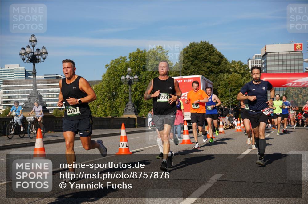 07.09.2025 - BARMER Alsterlauf Yannick Fuchs http://msf.ph/oto/8757878 07.09.2025 09:38:58 Laufen 5387, 5734, 823, 5184 meine-sportfotos.de