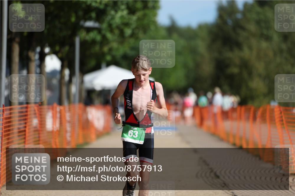 07.09.2025 - 19. Norderstedt Triathlon Michael Strokosch http://msf.ph/oto/8757913 07.09.2025 11:03:34 Laufen 63, 113 meine-sportfotos.de