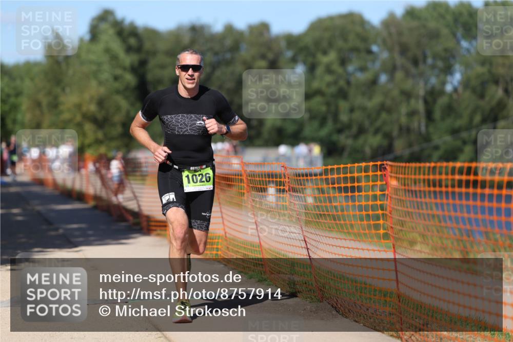 07.09.2025 - 19. Norderstedt Triathlon Michael Strokosch http://msf.ph/oto/8757914 07.09.2025 14:55:48 Laufen 876, 1009, 1026 meine-sportfotos.de