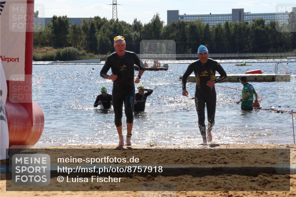 07.09.2025 - 19. Norderstedt Triathlon Luisa Fischer http://msf.ph/oto/8757918 07.09.2025 13:34:34 Schwimmen 369, 963, 1465 meine-sportfotos.de