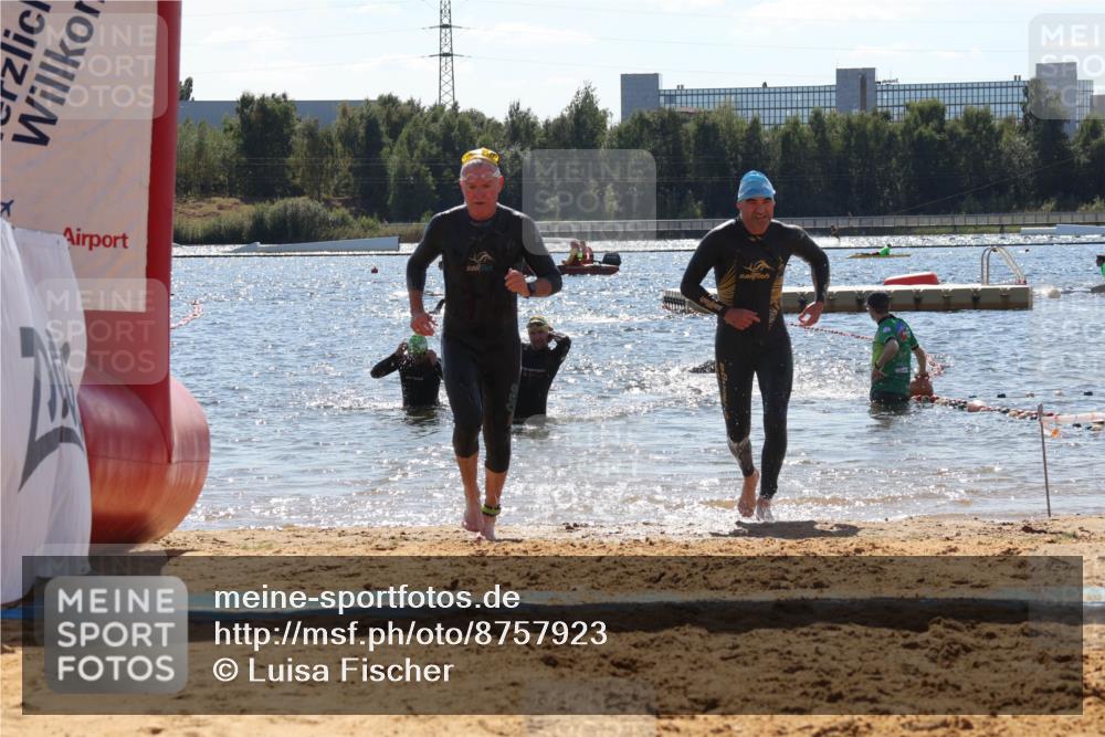 07.09.2025 - 19. Norderstedt Triathlon Luisa Fischer http://msf.ph/oto/8757923 07.09.2025 13:34:34 Schwimmen 369, 963, 1465 meine-sportfotos.de