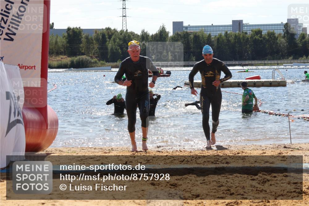 07.09.2025 - 19. Norderstedt Triathlon Luisa Fischer http://msf.ph/oto/8757928 07.09.2025 13:34:34 Schwimmen 369, 963, 1465 meine-sportfotos.de