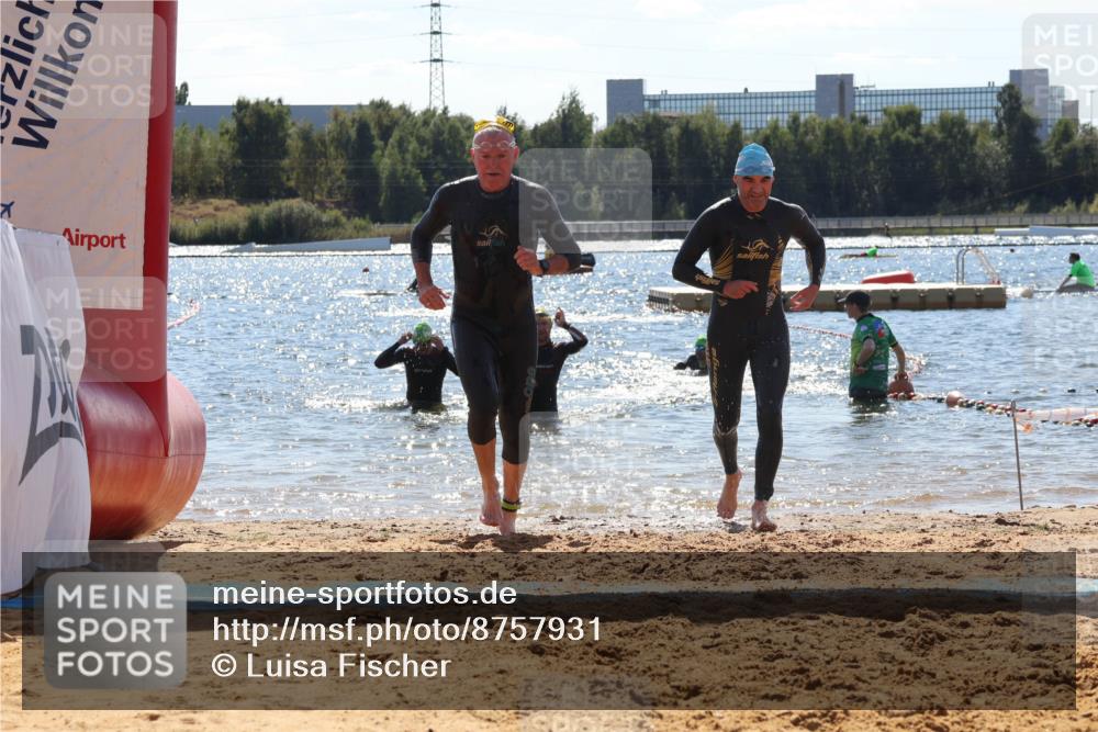 07.09.2025 - 19. Norderstedt Triathlon Luisa Fischer http://msf.ph/oto/8757931 07.09.2025 13:34:35 Schwimmen 369, 963, 1465 meine-sportfotos.de