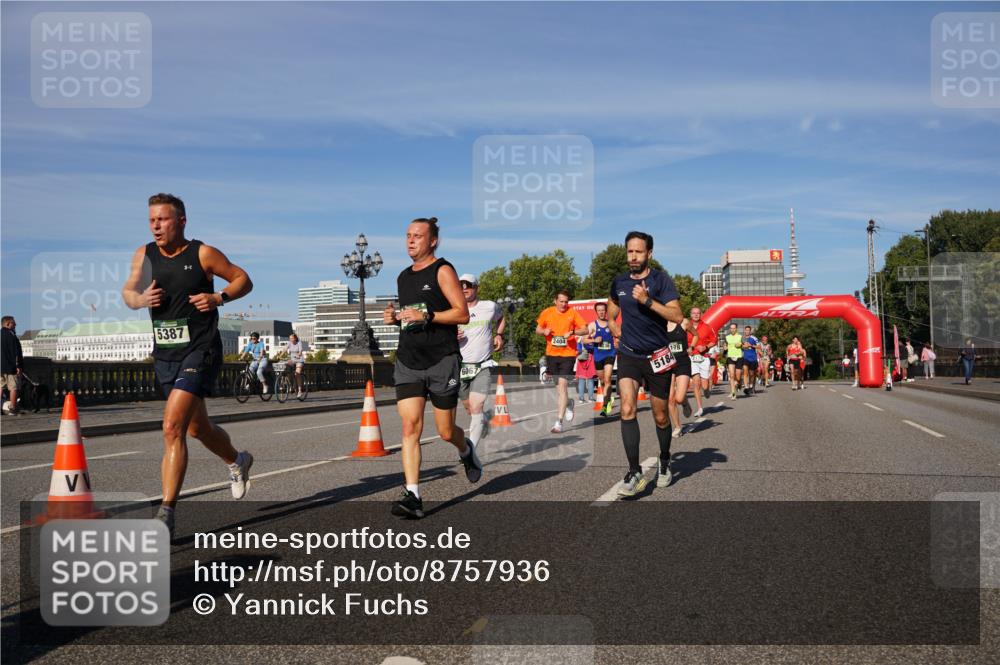 07.09.2025 - BARMER Alsterlauf Yannick Fuchs http://msf.ph/oto/8757936 07.09.2025 09:38:59 Laufen  meine-sportfotos.de