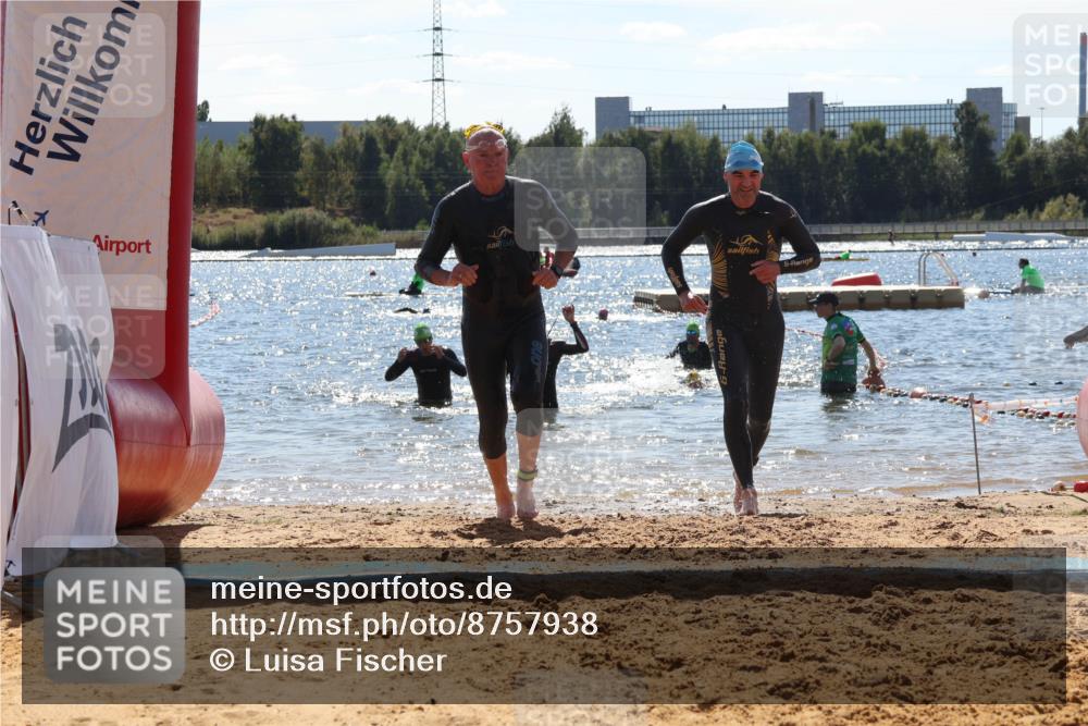 07.09.2025 - 19. Norderstedt Triathlon Luisa Fischer http://msf.ph/oto/8757938 07.09.2025 13:34:35 Schwimmen 369, 963, 1465 meine-sportfotos.de