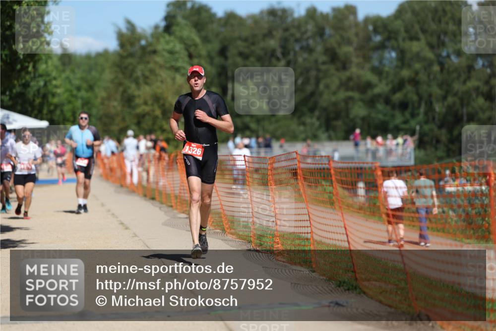 07.09.2025 - 19. Norderstedt Triathlon Michael Strokosch http://msf.ph/oto/8757952 07.09.2025 13:13:39 Laufen 139, 302, 780, 1277, 1326 meine-sportfotos.de