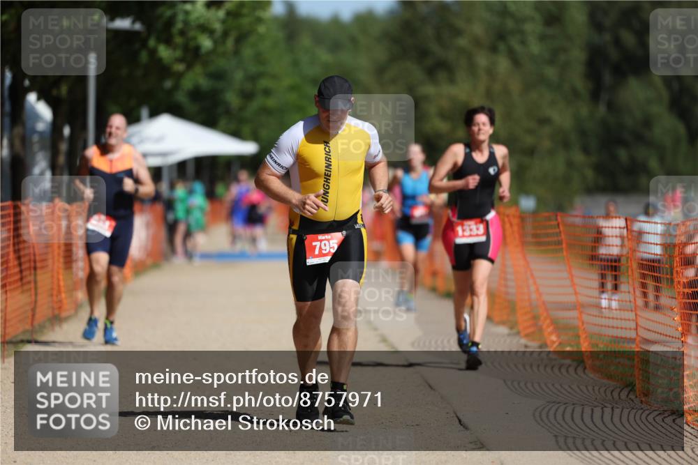07.09.2025 - 19. Norderstedt Triathlon Michael Strokosch http://msf.ph/oto/8757971 07.09.2025 12:05:09 Laufen 795, 833, 1333 meine-sportfotos.de