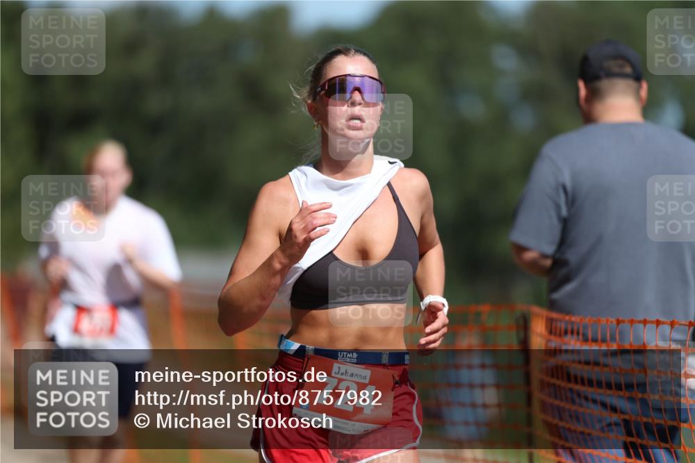 07.09.2025 - 19. Norderstedt Triathlon Michael Strokosch http://msf.ph/oto/8757982 07.09.2025 12:51:17 Laufen 273, 724 meine-sportfotos.de