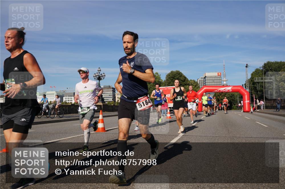 07.09.2025 - BARMER Alsterlauf Yannick Fuchs http://msf.ph/oto/8757998 07.09.2025 09:39:00 Laufen 73, 11111, 6067, 5184, 236, 78 meine-sportfotos.de