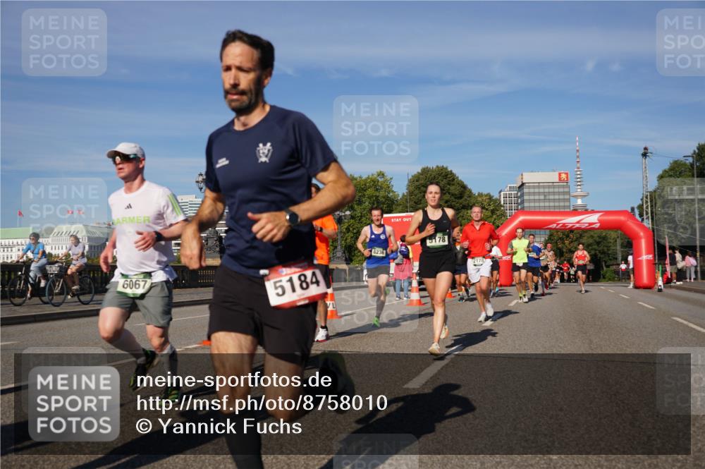 07.09.2025 - BARMER Alsterlauf Yannick Fuchs http://msf.ph/oto/8758010 07.09.2025 09:39:00 Laufen 6067, 5184, 8236, 5178 meine-sportfotos.de