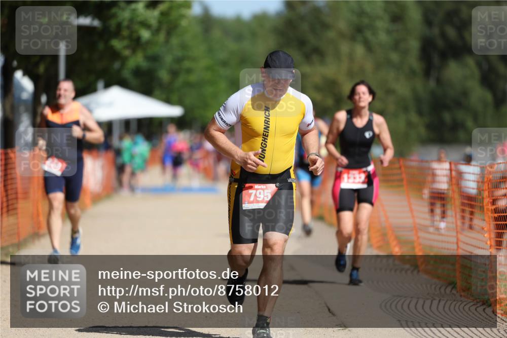 07.09.2025 - 19. Norderstedt Triathlon Michael Strokosch http://msf.ph/oto/8758012 07.09.2025 12:05:10 Laufen 795, 833, 834, 1333 meine-sportfotos.de