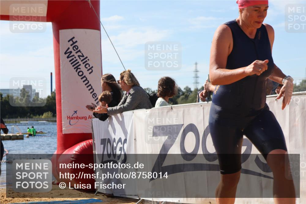 07.09.2025 - 19. Norderstedt Triathlon Luisa Fischer http://msf.ph/oto/8758014 07.09.2025 11:48:46 Schwimmen 208, 767, 808, 1242 meine-sportfotos.de