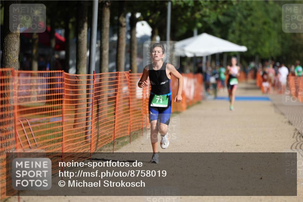 07.09.2025 - 19. Norderstedt Triathlon Michael Strokosch http://msf.ph/oto/8758019 07.09.2025 11:03:47 Laufen 71 meine-sportfotos.de