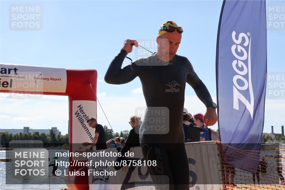 07.09.2025 - 19. Norderstedt Triathlon Luisa Fischer http://msf.ph/oto/8758108 07.09.2025 13:34:56 Schwimmen 877, 1031, 1469 meine-sportfotos.de