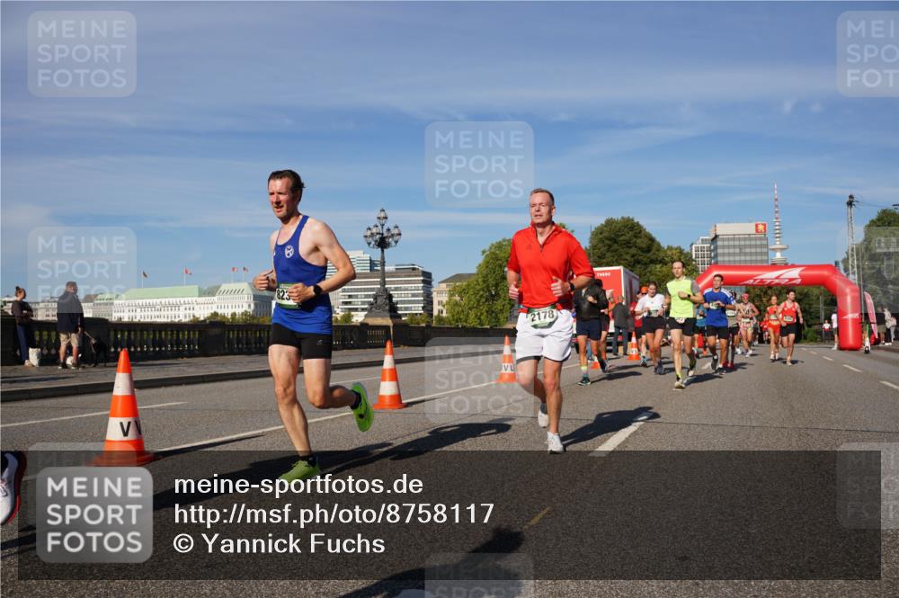 07.09.2025 - BARMER Alsterlauf Yannick Fuchs http://msf.ph/oto/8758117 07.09.2025 09:39:02 Laufen 823, 2178 meine-sportfotos.de