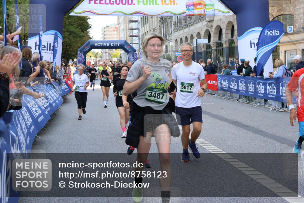 07.09.2025 - BARMER Alsterlauf Strokosch-Dieckow http://msf.ph/oto/8758123 07.09.2025 10:13:36 Ziel 2073, 2235, 2264, 2876, 3031, 3085, 3086, 3332, 3333, 3334, 3379, 4690, 4761, 5059, 5447, 5709, 5743, 5830, 6317, 6318, 6329, 6331, 8195, 8226, 8417 meine-sportfotos.de