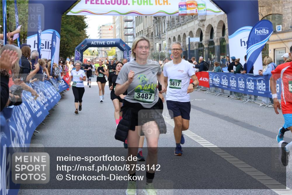 07.09.2025 - BARMER Alsterlauf Strokosch-Dieckow http://msf.ph/oto/8758142 07.09.2025 10:13:36 Ziel 2073, 2235, 2264, 2876, 3031, 3085, 3086, 3332, 3333, 3334, 3379, 4690, 4761, 5059, 5447, 5709, 5743, 5830, 6317, 6318, 6329, 6331, 8195, 8226, 8417 meine-sportfotos.de