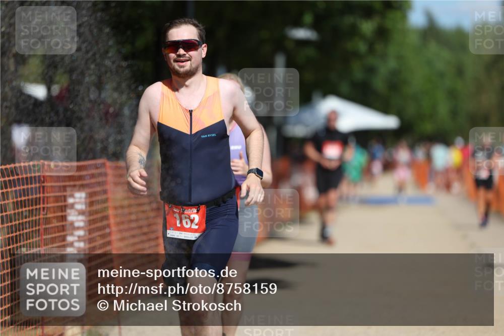07.09.2025 - 19. Norderstedt Triathlon Michael Strokosch http://msf.ph/oto/8758159 07.09.2025 12:51:25 Laufen 162, 163, 761 meine-sportfotos.de