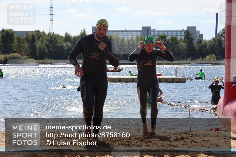 07.09.2025 - 19. Norderstedt Triathlon Luisa Fischer http://msf.ph/oto/8758160 07.09.2025 13:35:59 Schwimmen 364, 1462 meine-sportfotos.de