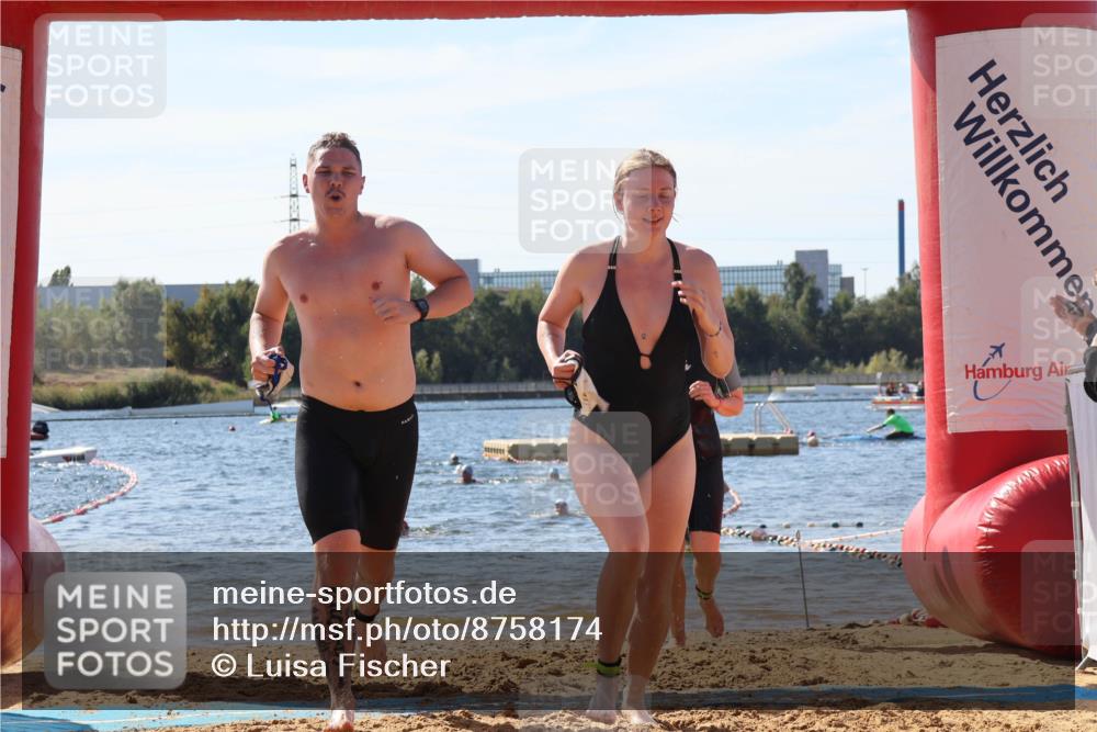 07.09.2025 - 19. Norderstedt Triathlon Luisa Fischer http://msf.ph/oto/8758174 07.09.2025 11:49:19 Schwimmen 217, 290, 709, 725 meine-sportfotos.de