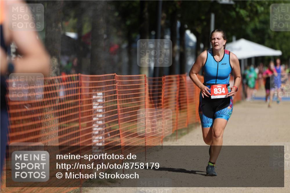 07.09.2025 - 19. Norderstedt Triathlon Michael Strokosch http://msf.ph/oto/8758179 07.09.2025 12:05:16 Laufen 795, 833, 834, 1333 meine-sportfotos.de