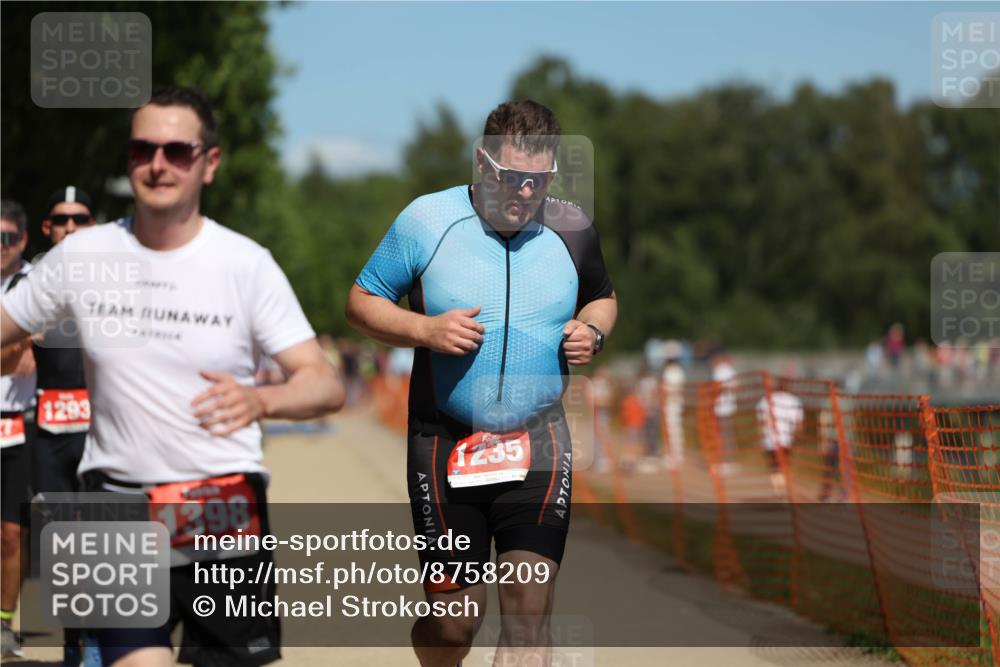 07.09.2025 - 19. Norderstedt Triathlon Michael Strokosch http://msf.ph/oto/8758209 07.09.2025 13:13:49 Laufen 139, 780, 827, 1235, 1277, 1293, 1398 meine-sportfotos.de