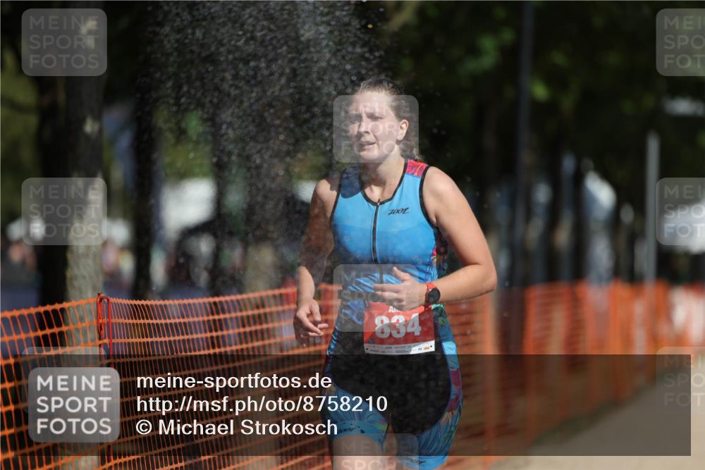 07.09.2025 - 19. Norderstedt Triathlon Michael Strokosch http://msf.ph/oto/8758210 07.09.2025 12:05:19 Laufen 833, 834, 1333 meine-sportfotos.de