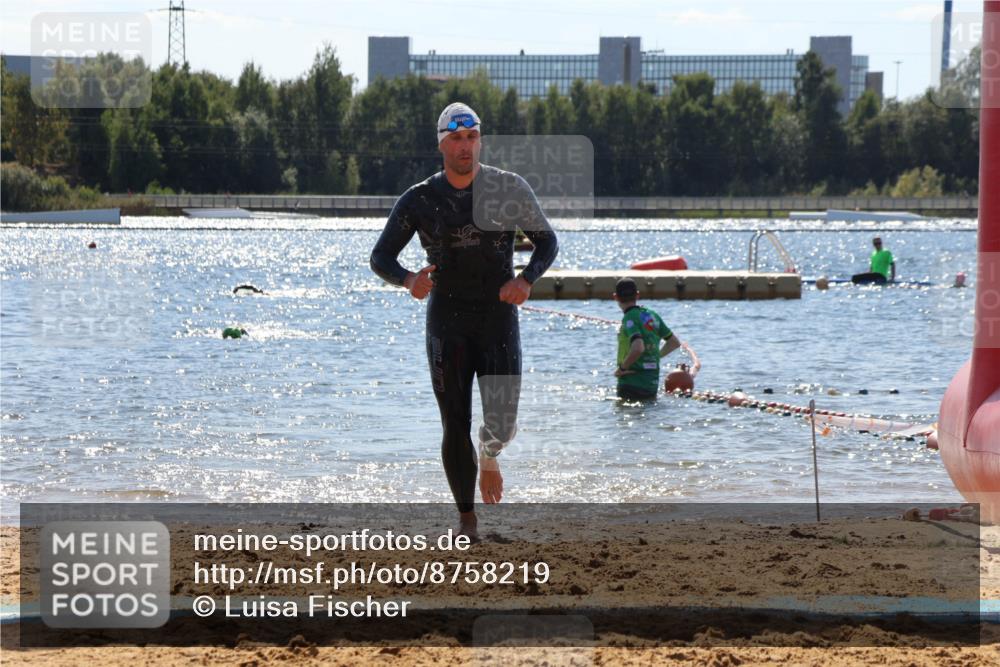 07.09.2025 - 19. Norderstedt Triathlon Luisa Fischer http://msf.ph/oto/8758219 07.09.2025 13:36:04 Schwimmen 364, 382, 1462 meine-sportfotos.de