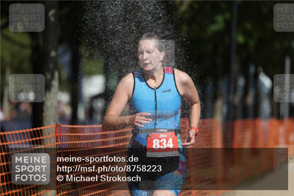 07.09.2025 - 19. Norderstedt Triathlon Michael Strokosch http://msf.ph/oto/8758223 07.09.2025 12:05:19 Laufen 833, 834, 1333 meine-sportfotos.de
