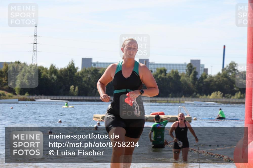 07.09.2025 - 19. Norderstedt Triathlon Luisa Fischer http://msf.ph/oto/8758234 07.09.2025 11:49:36 Schwimmen 248, 1268 meine-sportfotos.de