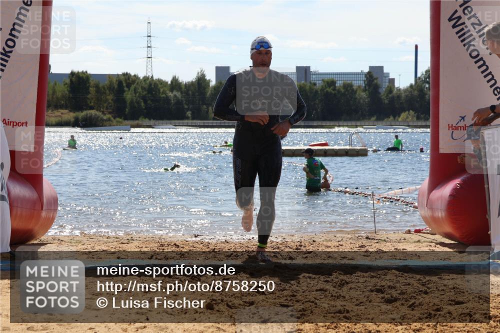 07.09.2025 - 19. Norderstedt Triathlon Luisa Fischer http://msf.ph/oto/8758250 07.09.2025 13:36:05 Schwimmen 364, 382, 1462 meine-sportfotos.de