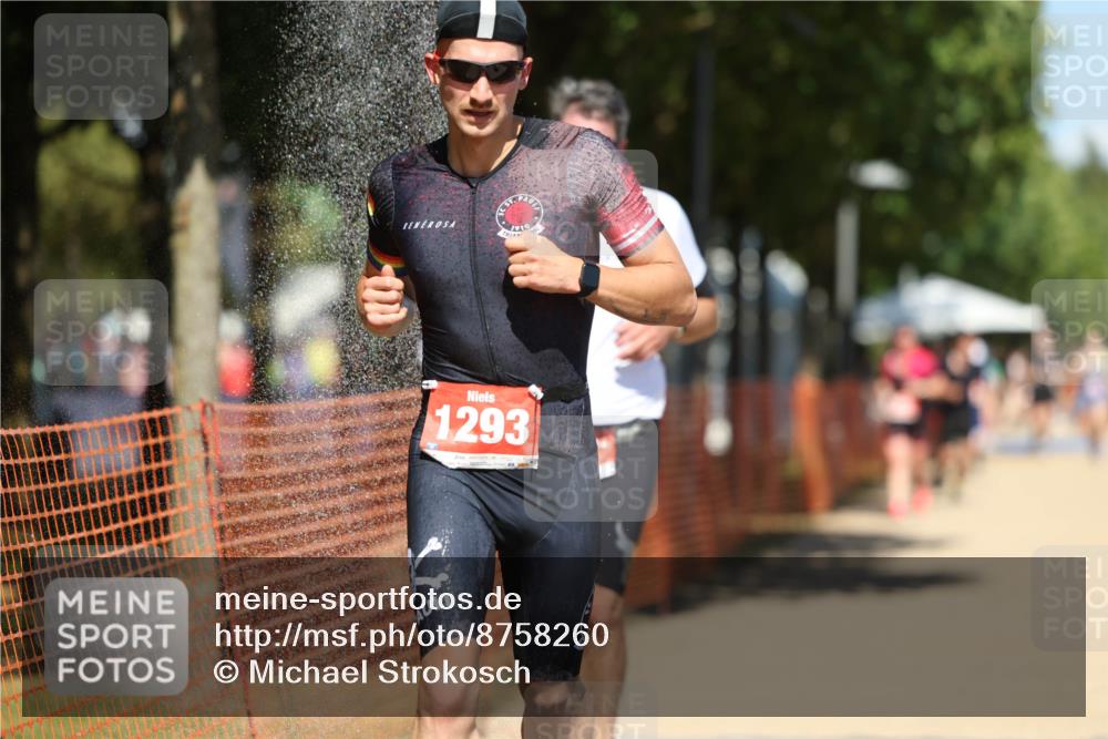 07.09.2025 - 19. Norderstedt Triathlon Michael Strokosch http://msf.ph/oto/8758260 07.09.2025 13:13:51 Laufen 139, 295, 827, 1235, 1277, 1293, 1398 meine-sportfotos.de