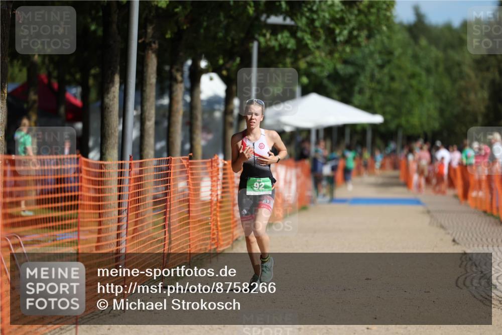 07.09.2025 - 19. Norderstedt Triathlon Michael Strokosch http://msf.ph/oto/8758266 07.09.2025 11:03:55 Laufen 71, 92 meine-sportfotos.de