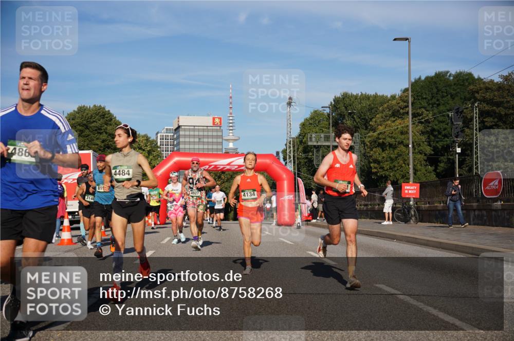 07.09.2025 - BARMER Alsterlauf Yannick Fuchs http://msf.ph/oto/8758268 07.09.2025 09:39:05 Laufen 486, 3146, 81, 4484, 94, 4927, 4134 meine-sportfotos.de