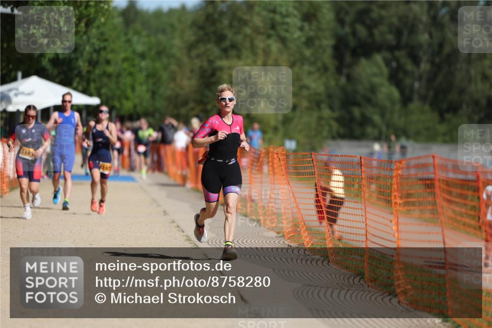 07.09.2025 - 19. Norderstedt Triathlon Michael Strokosch http://msf.ph/oto/8758280 07.09.2025 12:05:26 Laufen 155, 1181, 1193 meine-sportfotos.de
